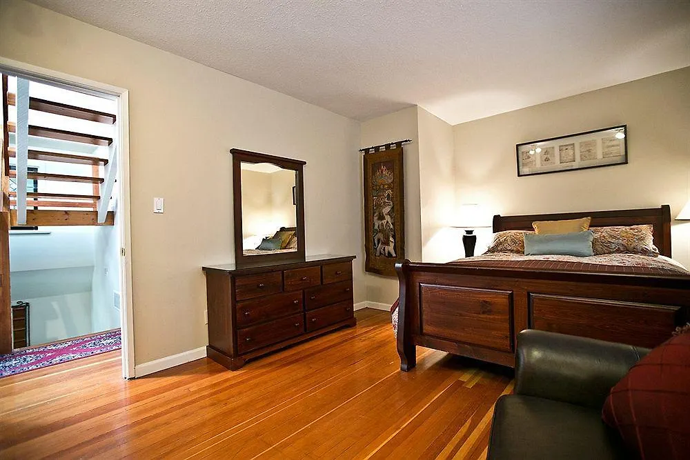 Alma Beach Manor Lejlighed Vancouver